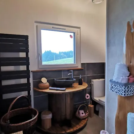Bed & Breakfast Evasion Romantique: Terrasse Privee, Bain Norvegien, Et Table D'hotes - Bien-etre A 1h De Lyon - Fr-1-582-474 *