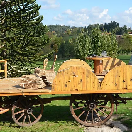 Evasion Romantique: Terrasse Privee, Bain Norvegien, Et Table D'hotes - Bien-etre A 1h De Lyon - Fr-1-582-474 *
